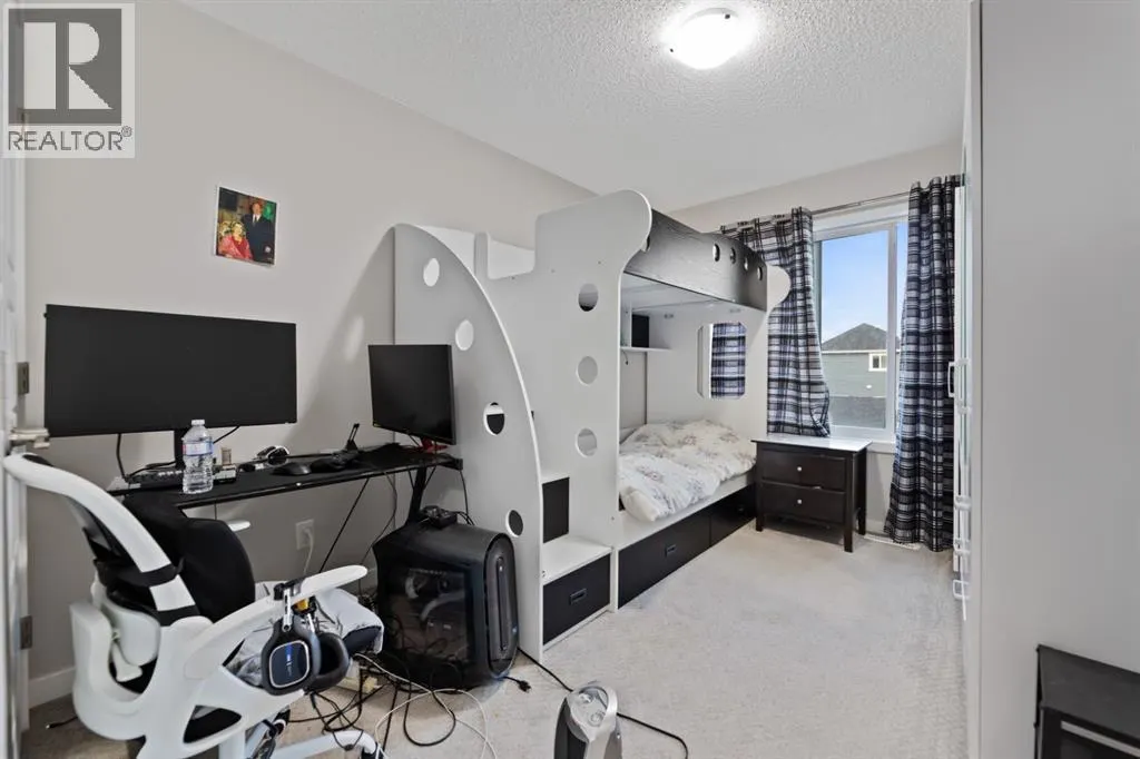 14 Red Embers Crescent NE