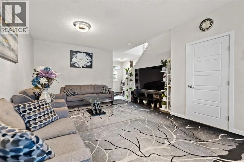 14 Red Embers Crescent NE
