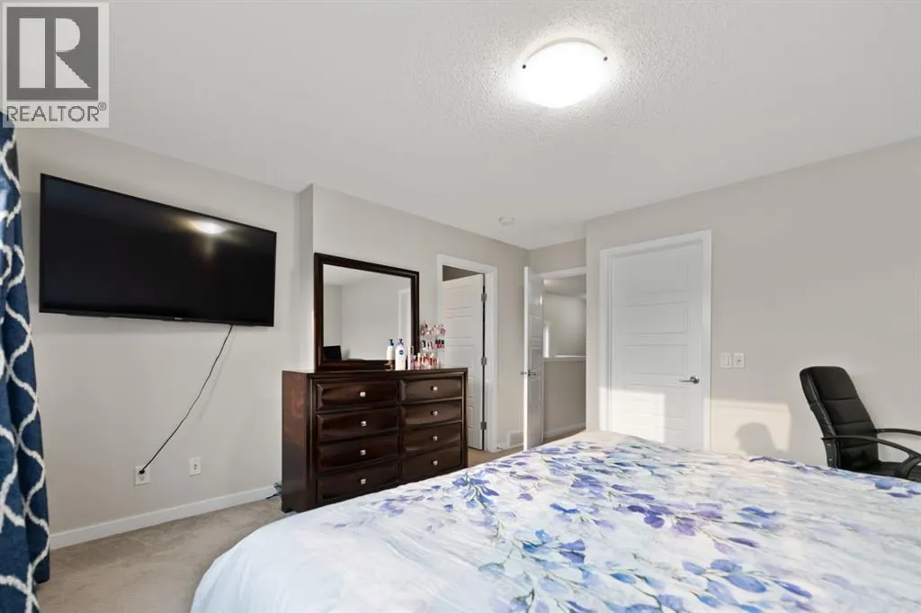 14 Red Embers Crescent NE