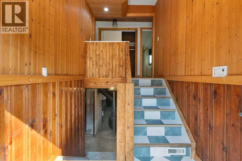 Unit 4 29415 Range Road 52