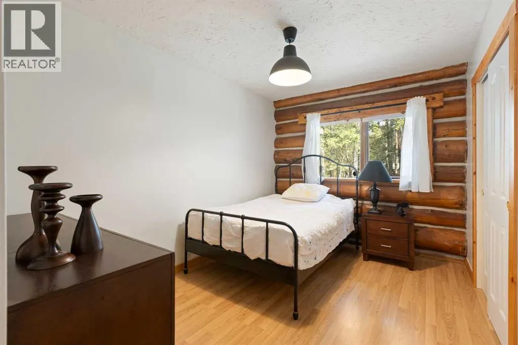 Unit 4 29415 Range Road 52