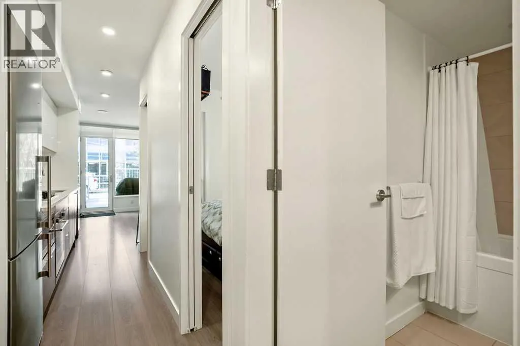 103, 108 Waterfront Court SW