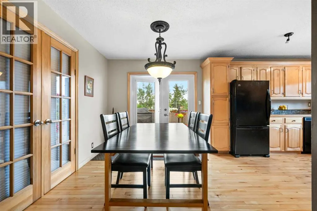 489 Lake Ontario Place SE