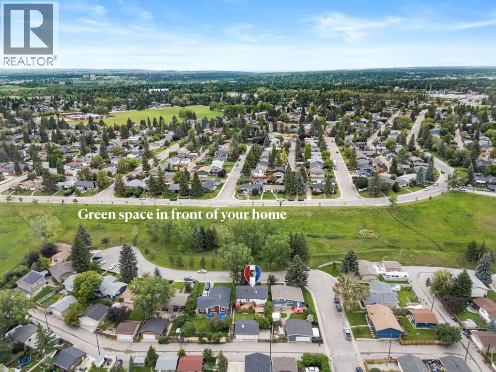 489 Lake Ontario Place SE