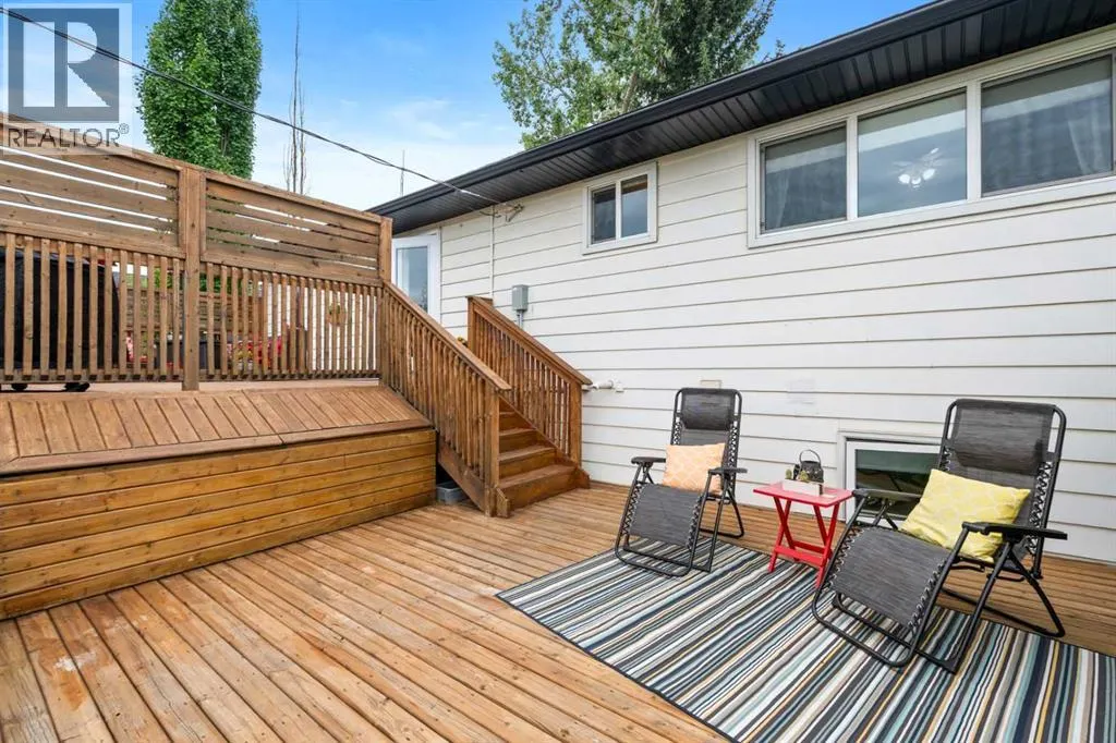 489 Lake Ontario Place SE