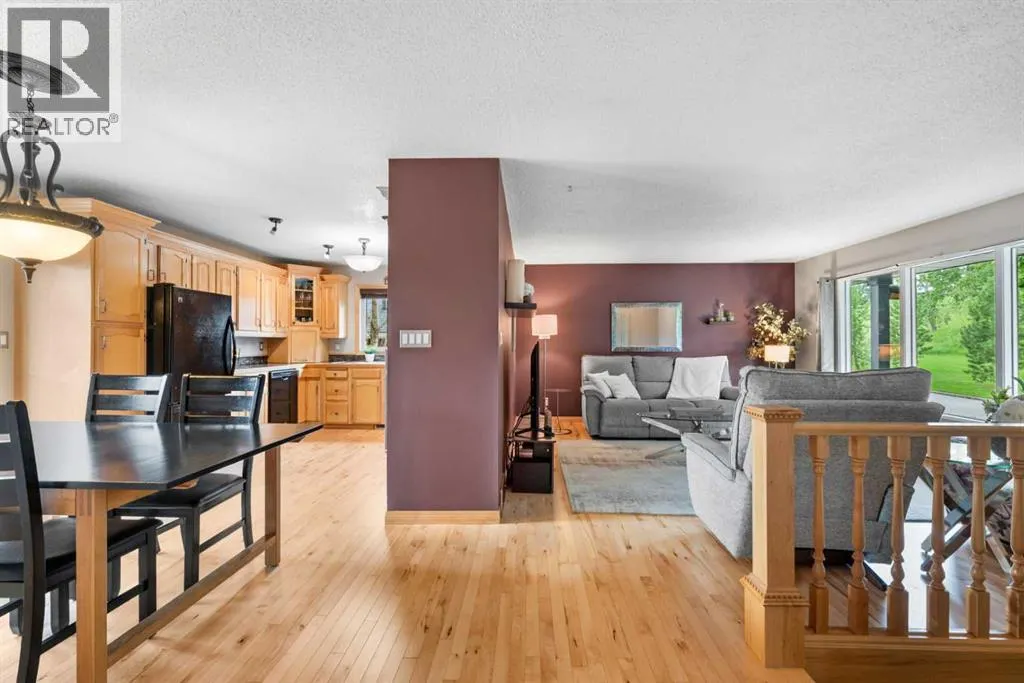 489 Lake Ontario Place SE