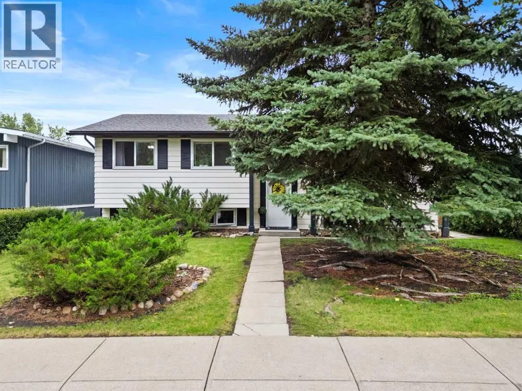489 Lake Ontario Place SE