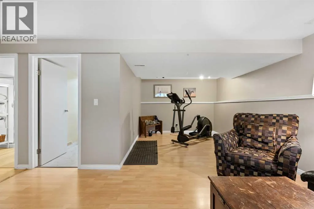 489 Lake Ontario Place SE