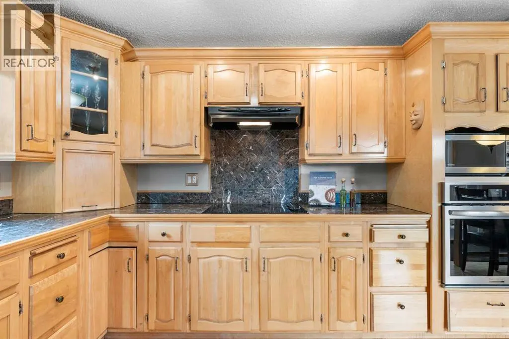 489 Lake Ontario Place SE