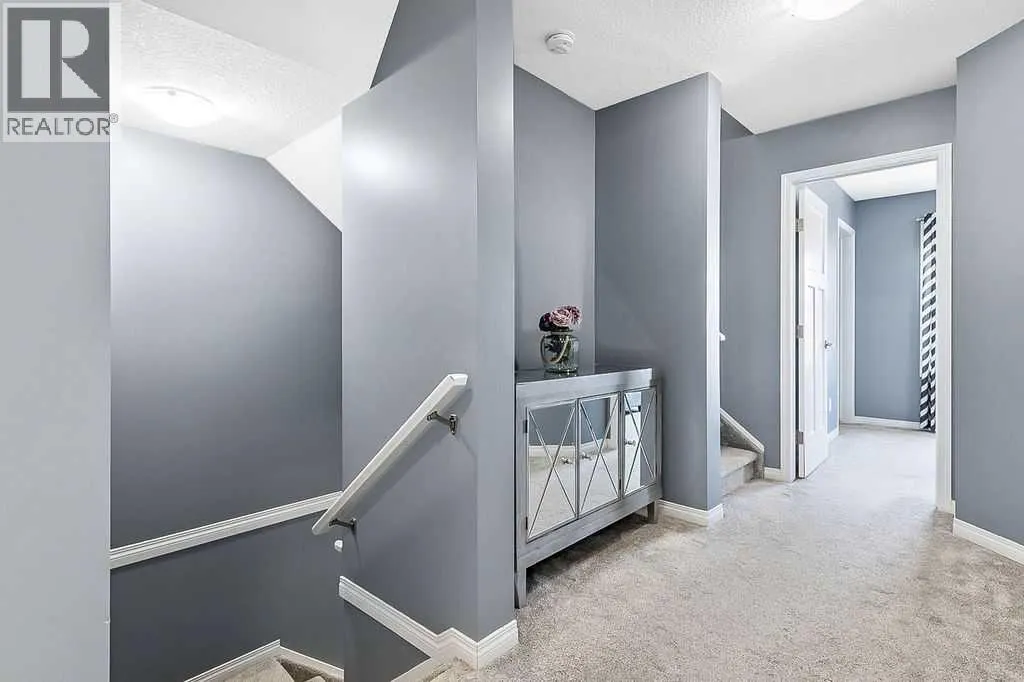38 Reynolds Gate SW