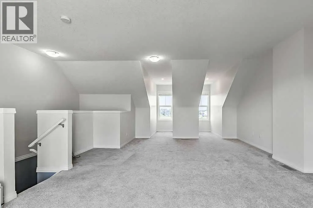 38 Reynolds Gate SW