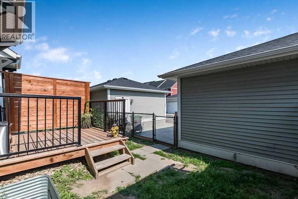 38 Reynolds Gate SW