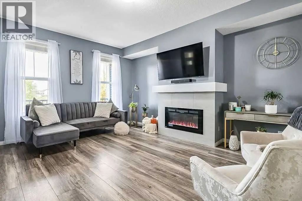 38 Reynolds Gate SW