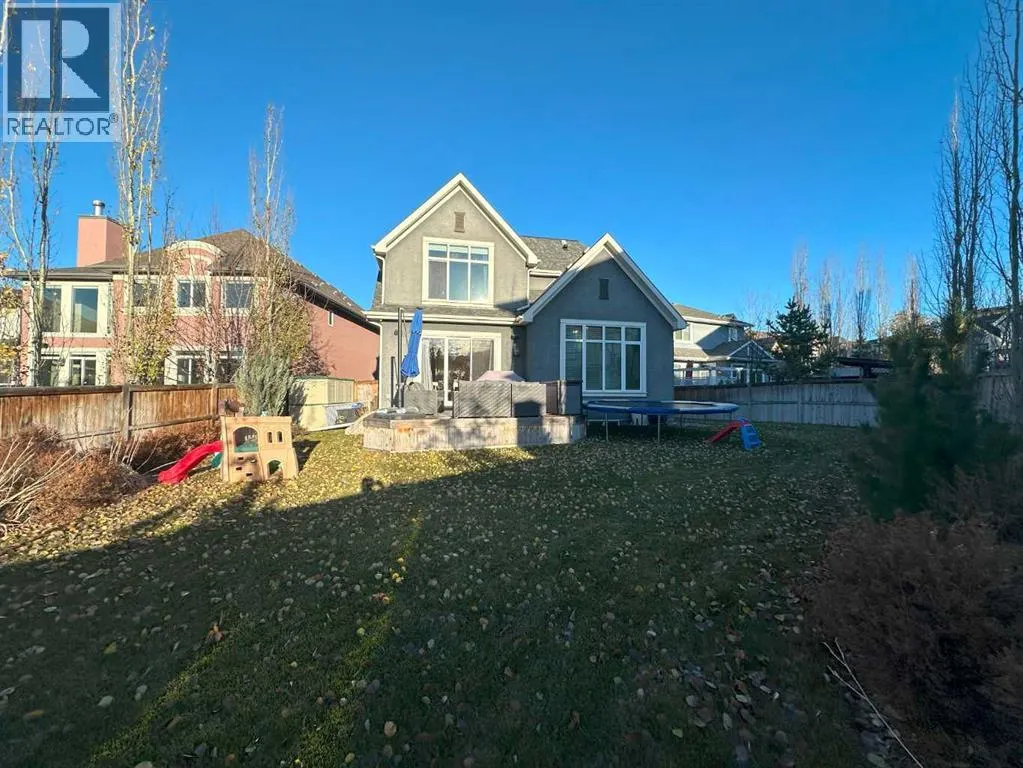 230 Mahogany Place SE