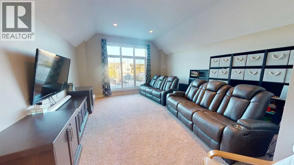 230 Mahogany Place SE