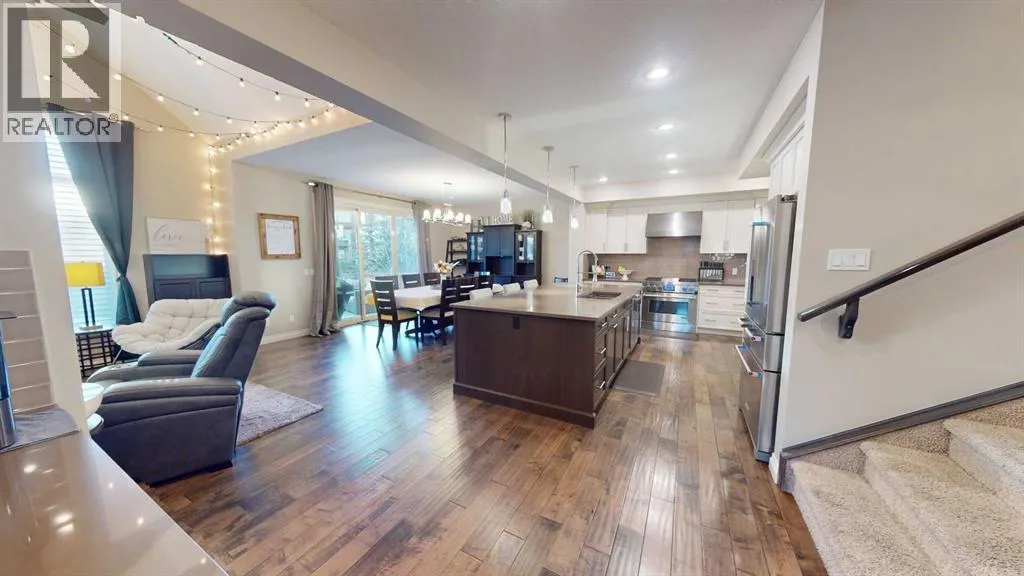 230 Mahogany Place SE