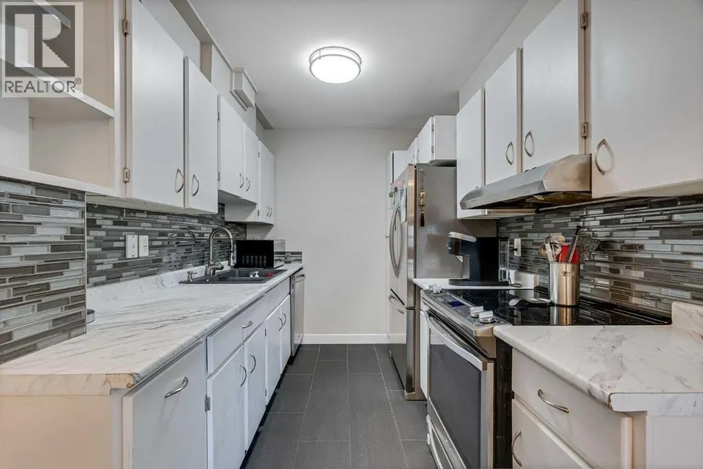 302, 544 Blackhorn Road NE