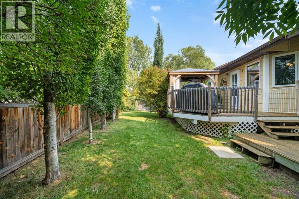 606 Downey Place