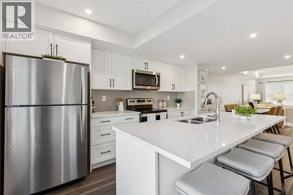 703, 135 Mahogany Parade SE