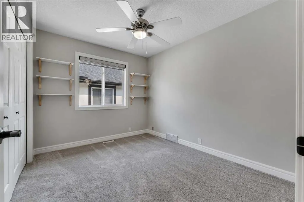 202 Coral Reef Manor NE