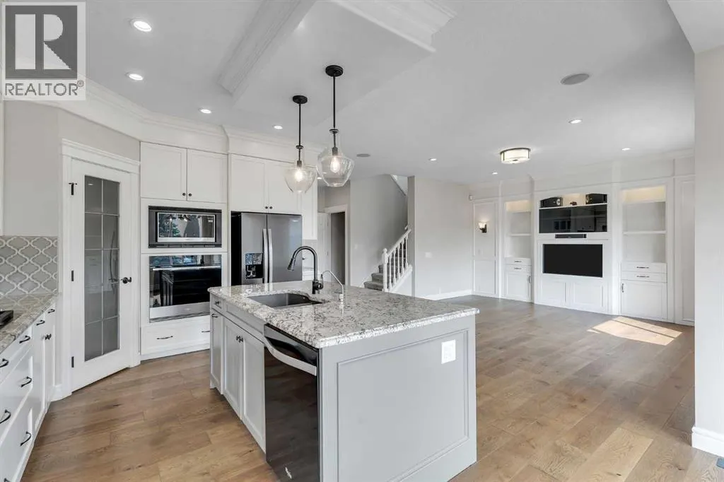 202 Coral Reef Manor NE