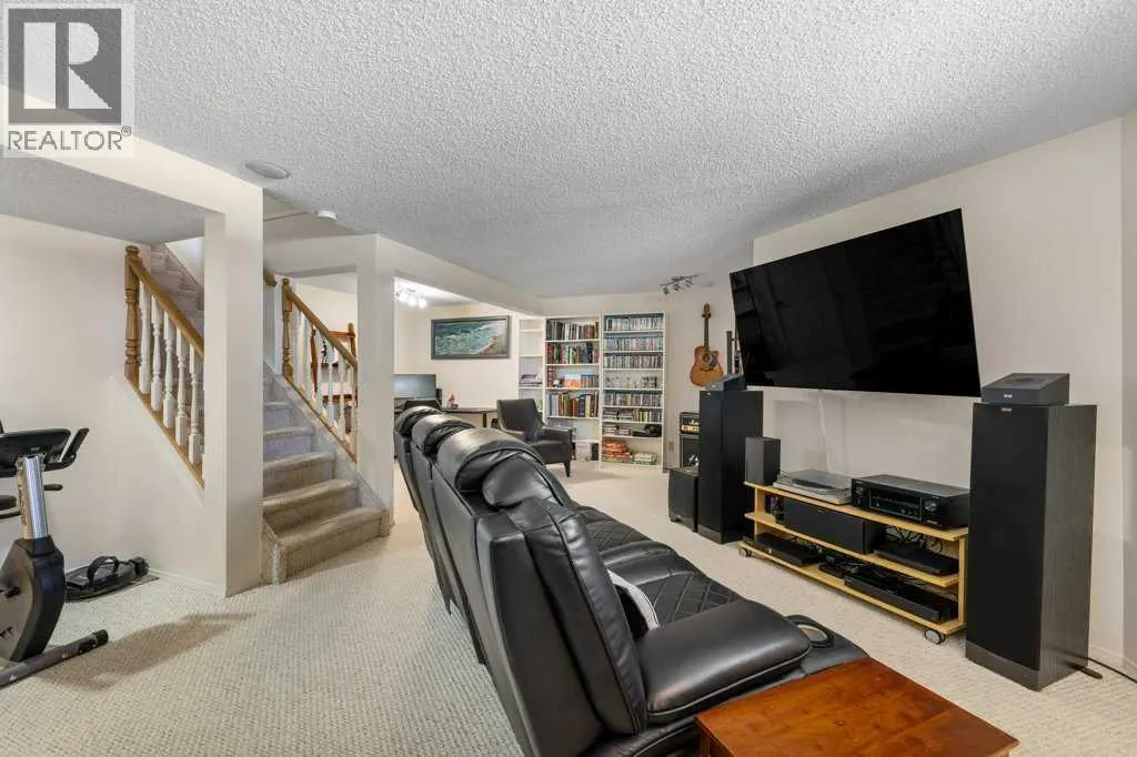 83 Macewan Park Heights NW