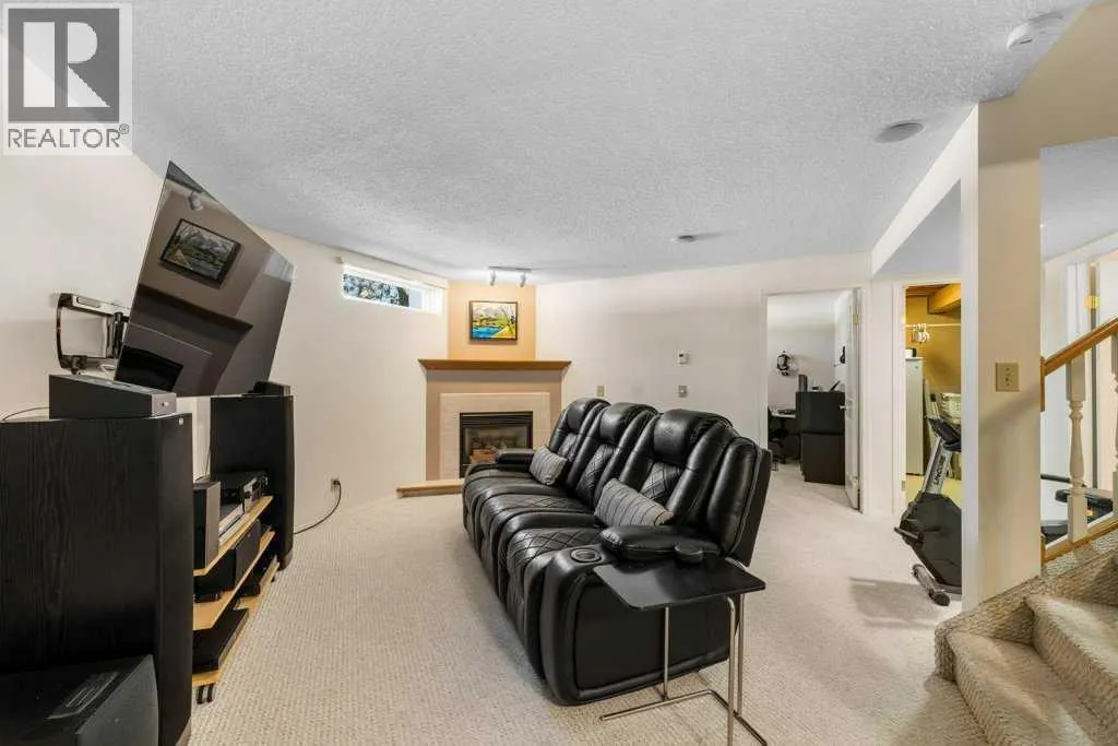83 Macewan Park Heights NW