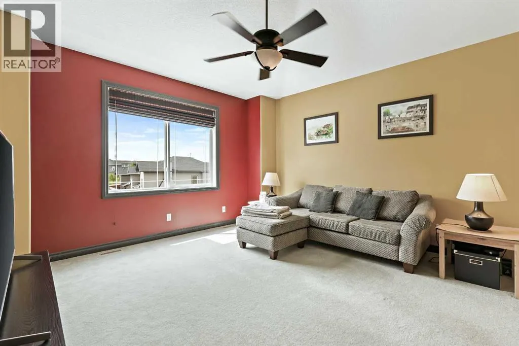 66 Crestbrook Hill SW