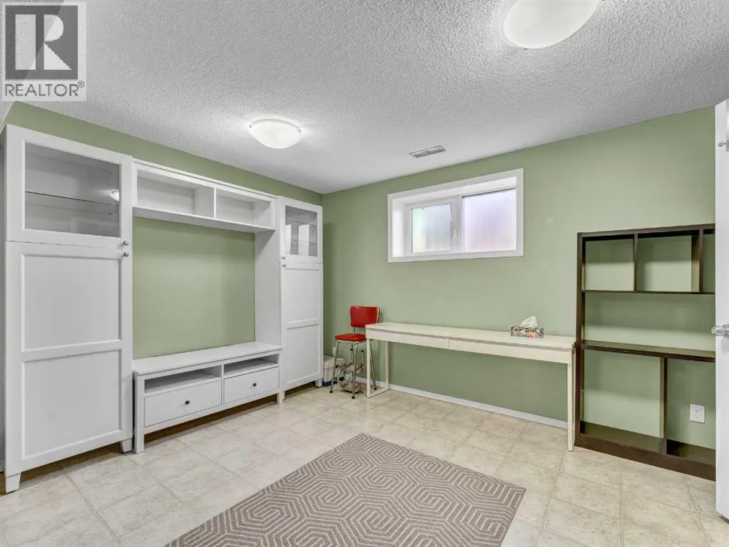 192 Seven Persons Drive SW