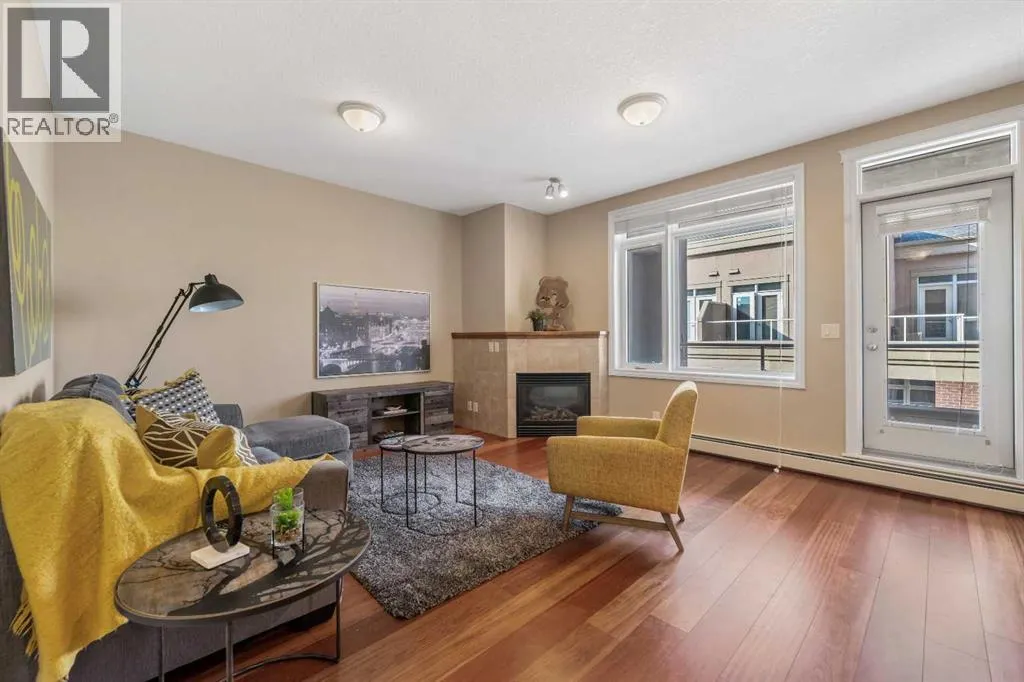 3405, 24 Hemlock Crescent SW
