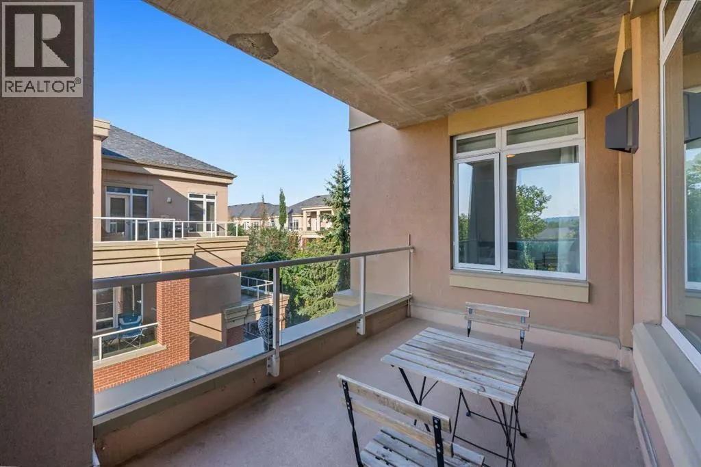 3405, 24 Hemlock Crescent SW