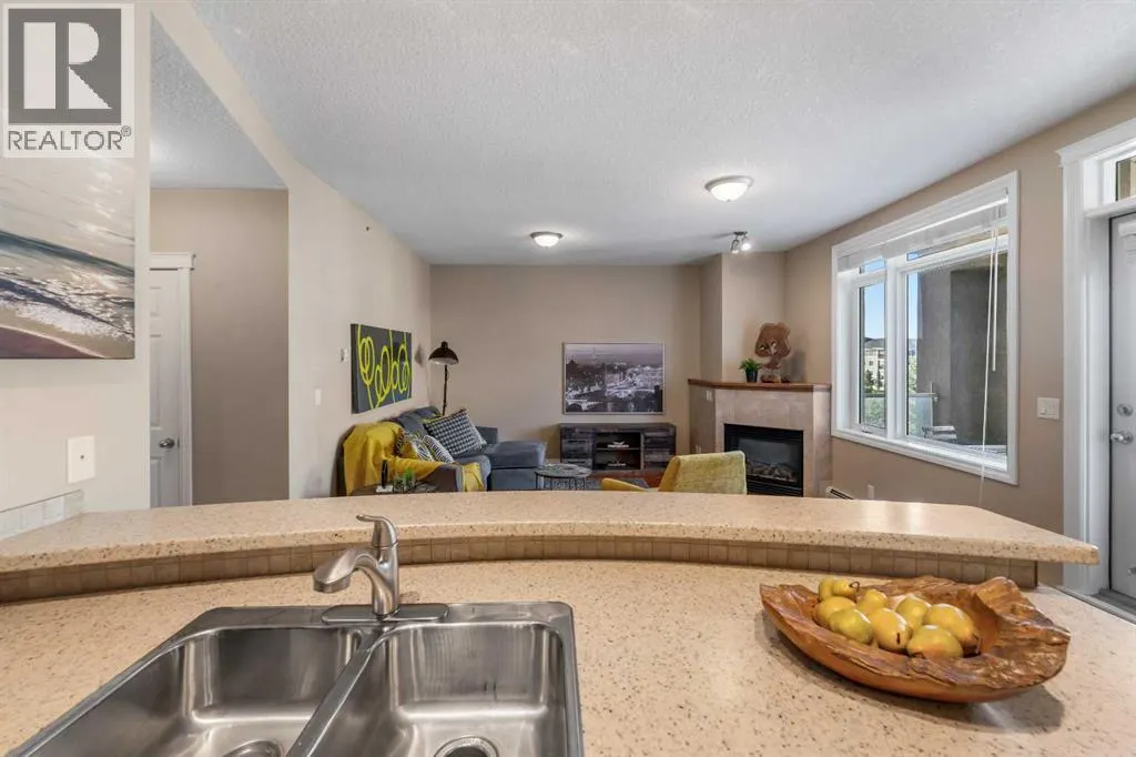 3405, 24 Hemlock Crescent SW