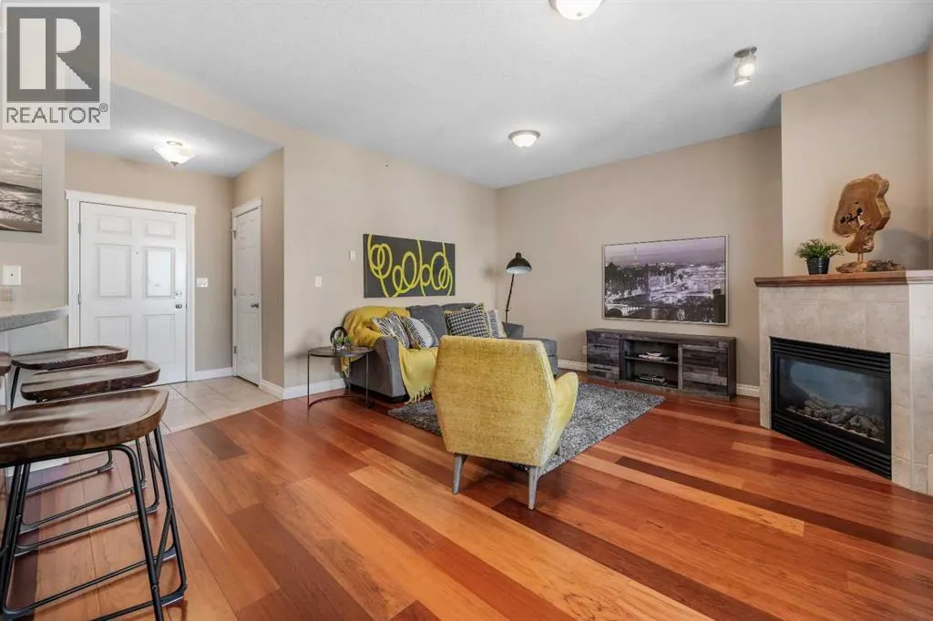 3405, 24 Hemlock Crescent SW