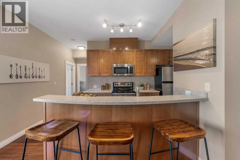 3405, 24 Hemlock Crescent SW