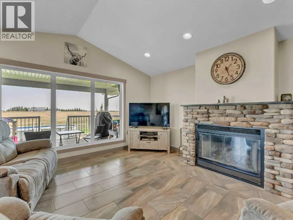 6, 12320 Range Road 72