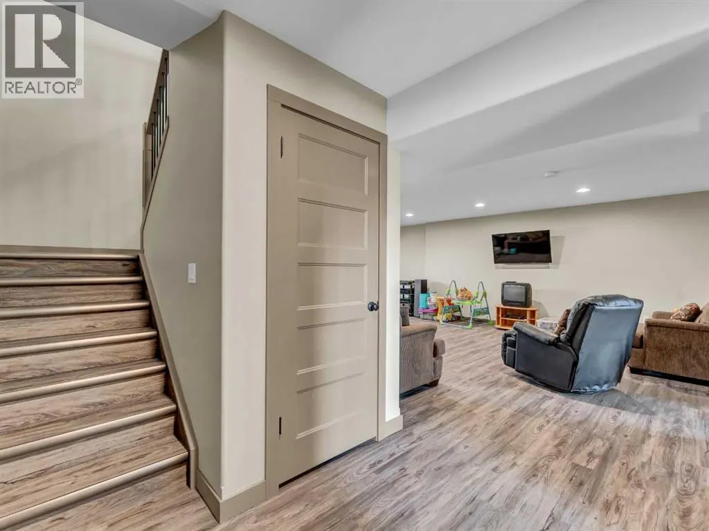 6, 12320 Range Road 72