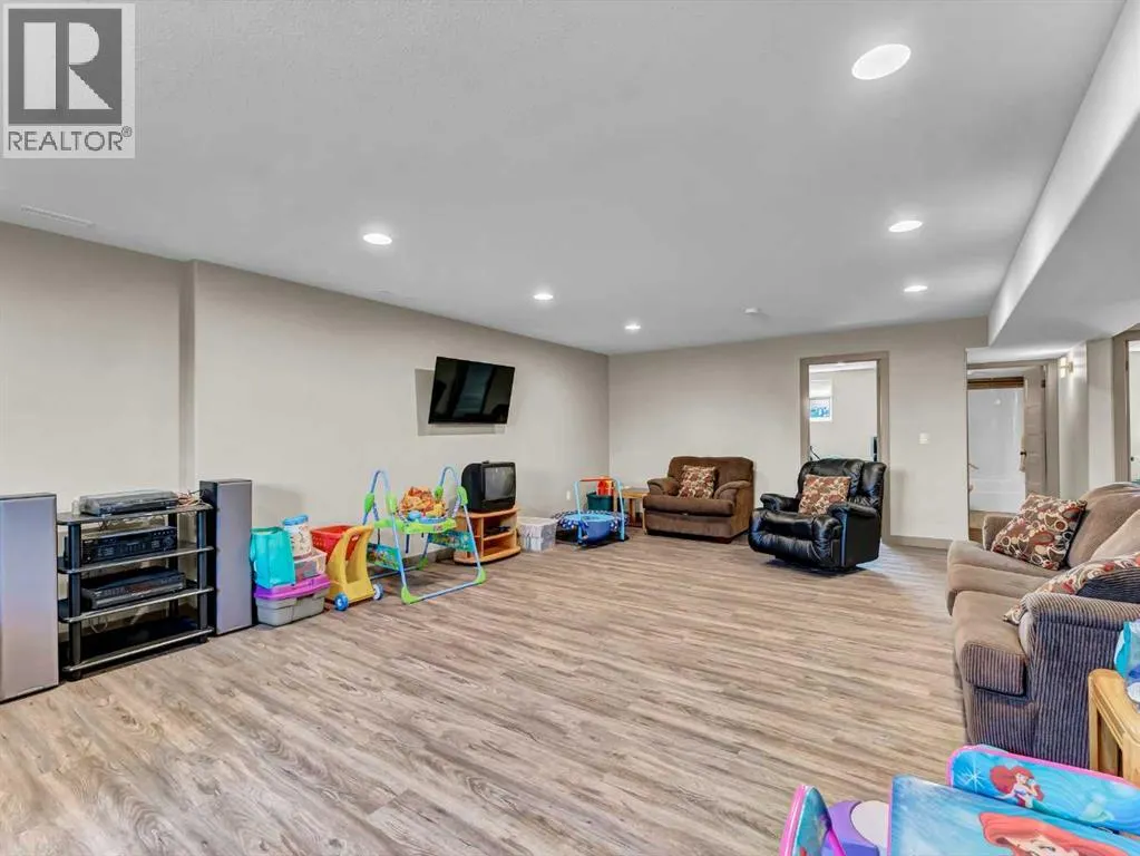 6, 12320 Range Road 72