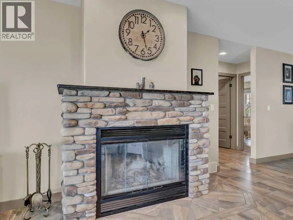 6, 12320 Range Road 72