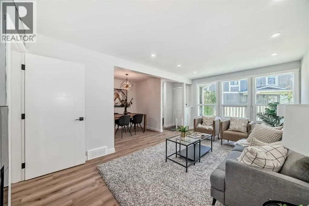 404, 544 Blackthorn Road NE