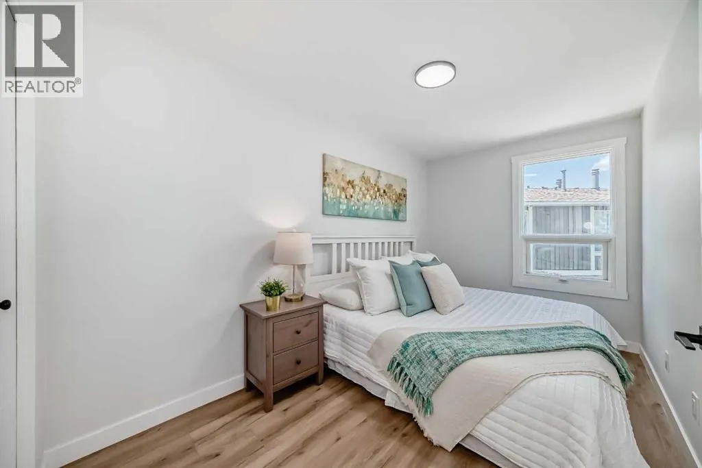 404, 544 Blackthorn Road NE