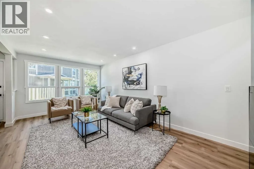404, 544 Blackthorn Road NE