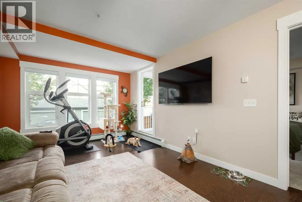 2105, 11 Mahogany Row SE