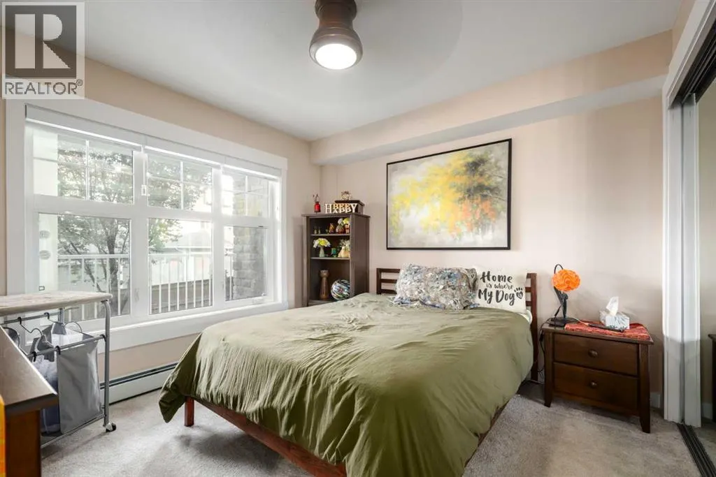 2105, 11 Mahogany Row SE
