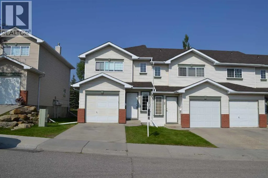21 Country Hills Rise NW