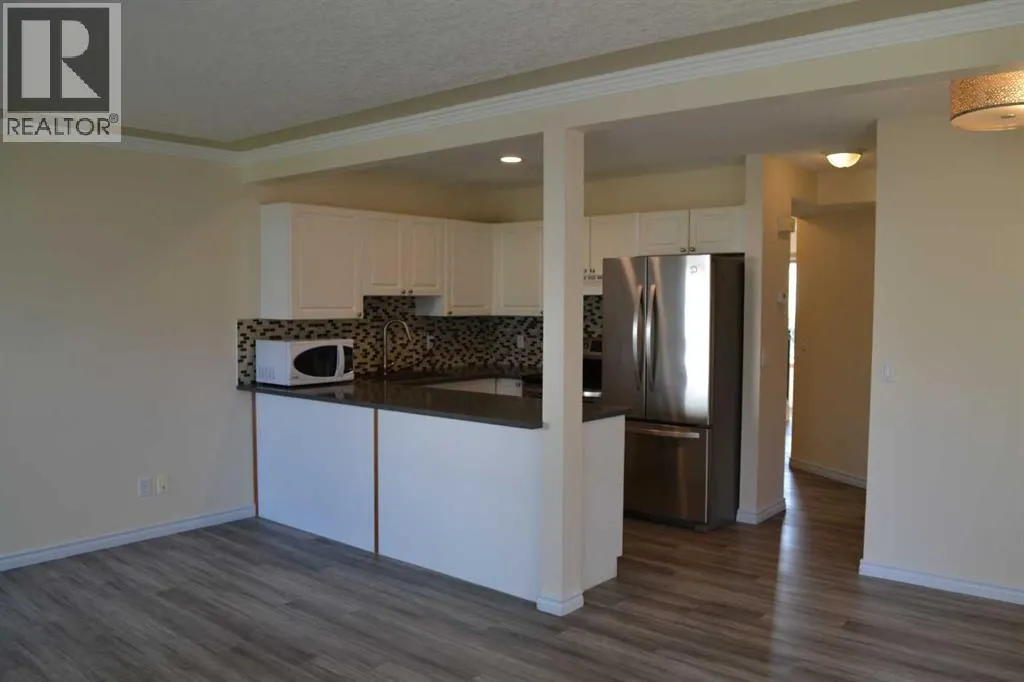21 Country Hills Rise NW