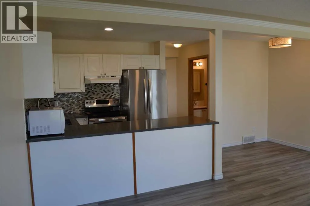 21 Country Hills Rise NW