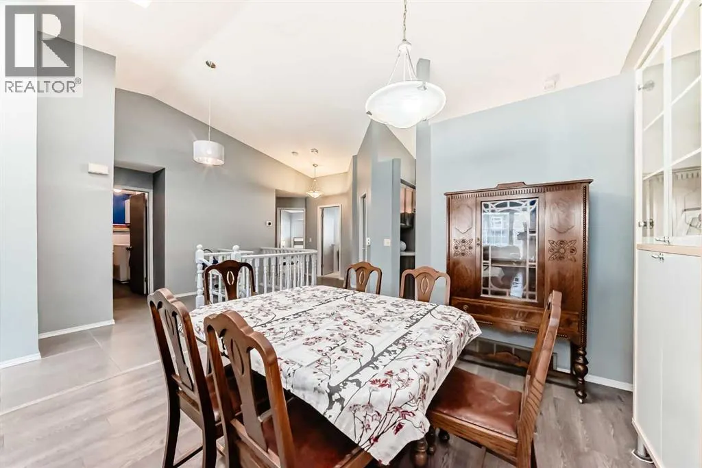 44 Gladstone Gardens SW