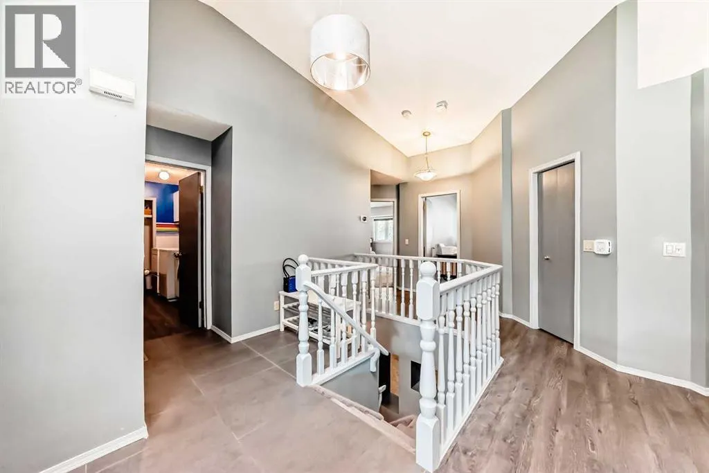 44 Gladstone Gardens SW