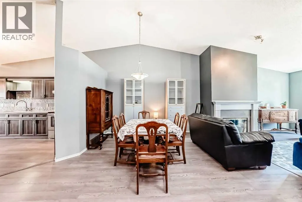 44 Gladstone Gardens SW