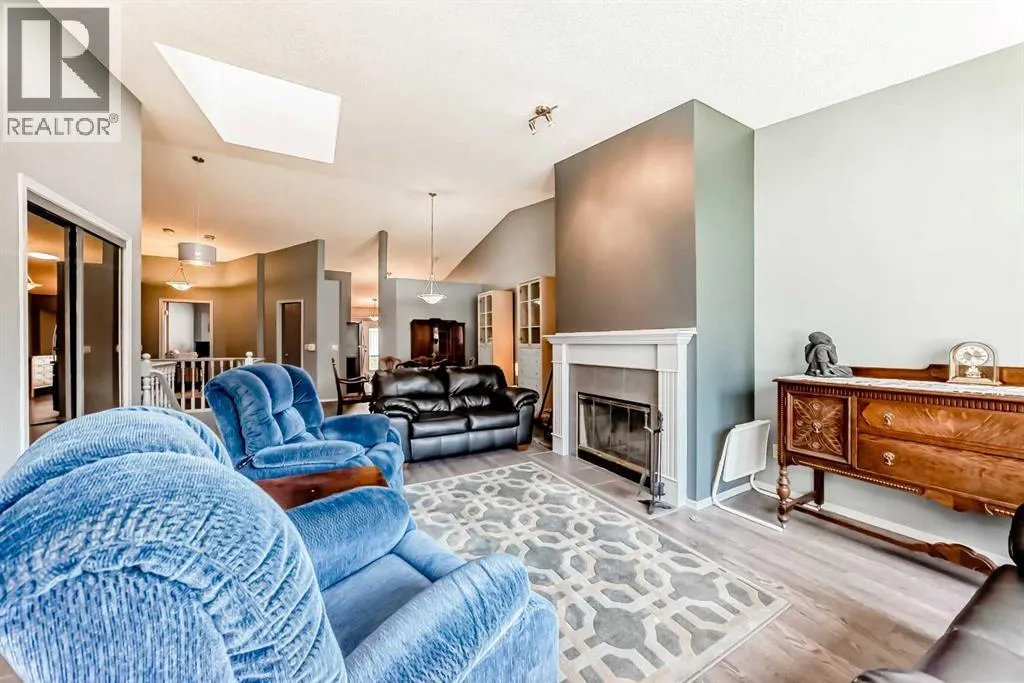 44 Gladstone Gardens SW